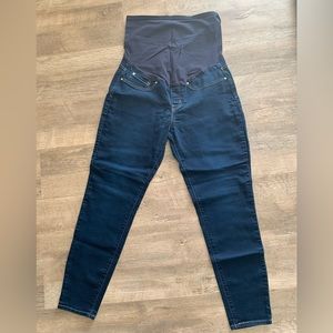 Signature by Levi Strauss & Co. Gold Label Women's Maternity Skinny Jeans